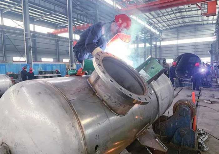 我市一鈦企業(yè)生產(chǎn)加工現(xiàn)場(chǎng)